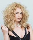 0055-blond-vlasy--ucesy