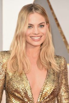 015-oscars-2016-margot-robbie-spolocenske-ucesy