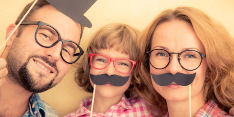 Začína Movember 2015 a s ním spojené kníračenie. Celý mesiac sa bude hovoriť o fúzoch – ale samozrejme nielen o ňich! Lebo len o fúzy rozhodne nejde!