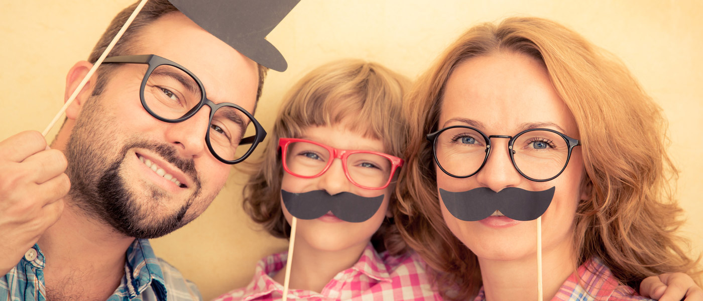 Začína Movember 2015 a s ním spojené kníračenie. Celý mesiac sa bude hovoriť o fúzoch – ale samozrejme nielen o ňich! Lebo len o fúzy rozhodne nejde!