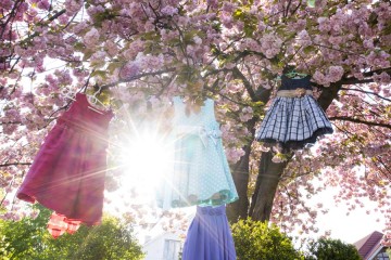 Dodajte svojmu šatníku s príchodom jari osviežujúcu iskru v oblečeniu z e-shopu Mary-fashion.sk.